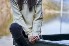 Cortina_Heron_crewneck_womens_sweater_01_LO